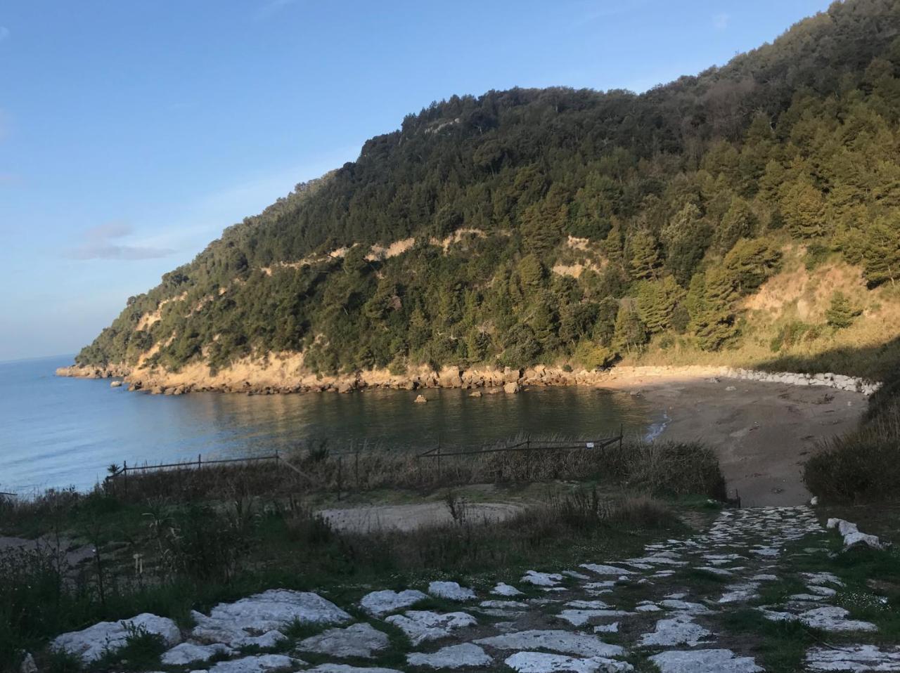 Livingapple Beach 민투르노 외부 사진